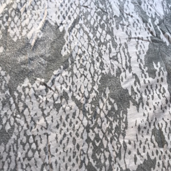 Snake skin print Michael stars dolman top one size - Picture 4 of 4